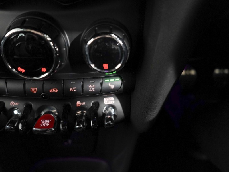 2019 (69) MINI HATCHBACK 1.5 Cooper Sport II 5dr 5265908