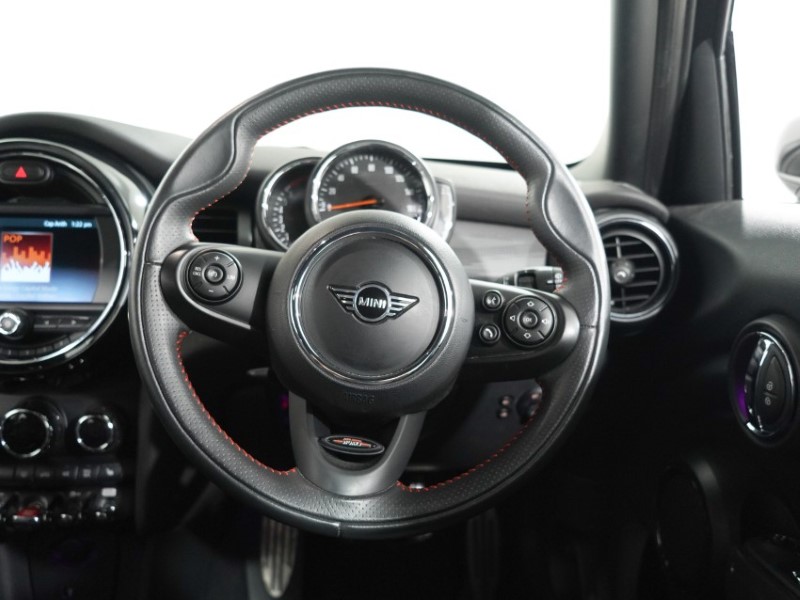 2019 (69) MINI HATCHBACK 1.5 Cooper Sport II 5dr 5265891