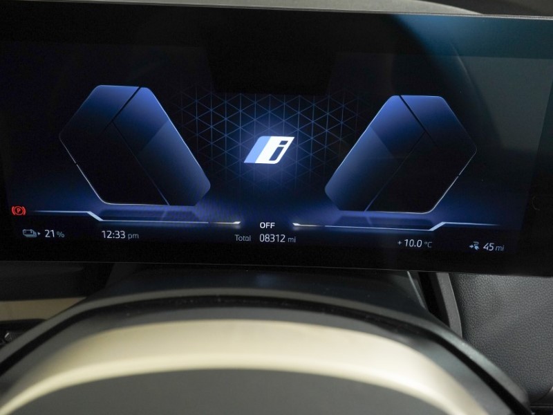 2024 (24) BMW iX 240kW xDrive40 M Sport 76.6kWh 5dr Auto 5278863