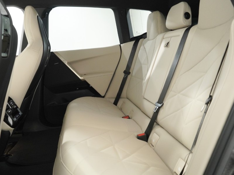 2024 (24) BMW iX 240kW xDrive40 M Sport 76.6kWh 5dr Auto 5278846