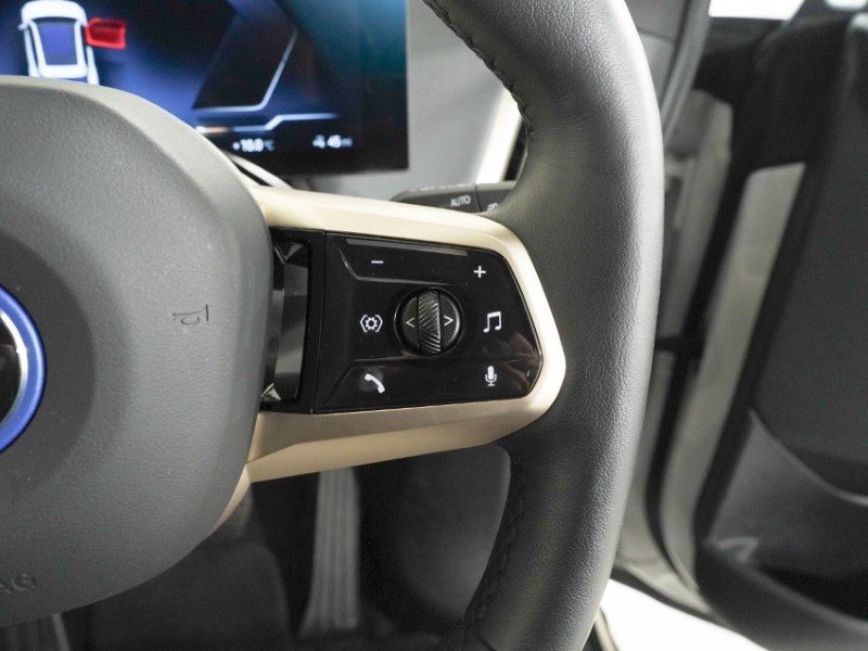 2024 (24) BMW iX 240kW xDrive40 M Sport 76.6kWh 5dr Auto 5278865