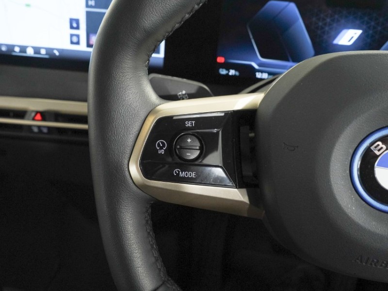 2024 (24) BMW iX 240kW xDrive40 M Sport 76.6kWh 5dr Auto 5278864