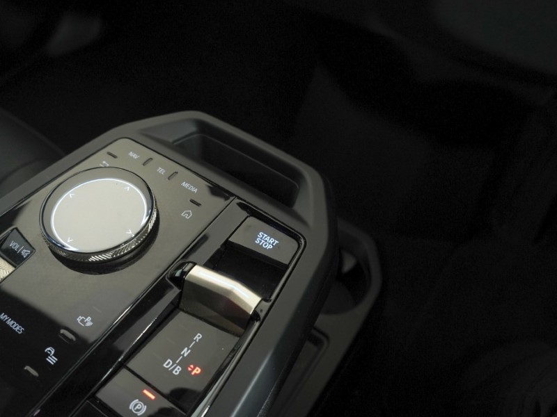 2024 (24) BMW iX 240kW xDrive40 M Sport 76.6kWh 5dr Auto 5271443