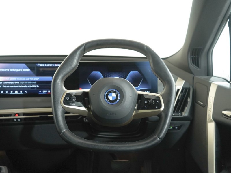 2024 (24) BMW iX 240kW xDrive40 M Sport 76.6kWh 5dr Auto 5271428