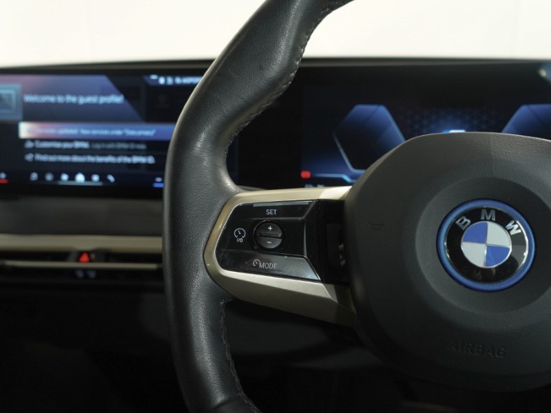 2024 (24) BMW iX 240kW xDrive40 M Sport 76.6kWh 5dr Auto 5271440