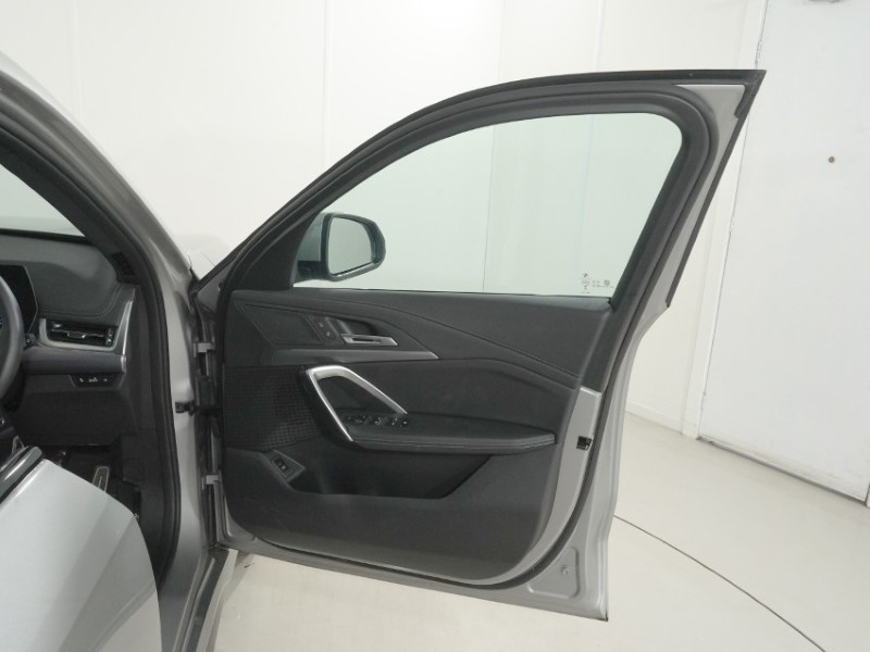 2025 (25) BMW iX1 230kW xDrive30 M Sport 65kWh 5dr Auto 5277714