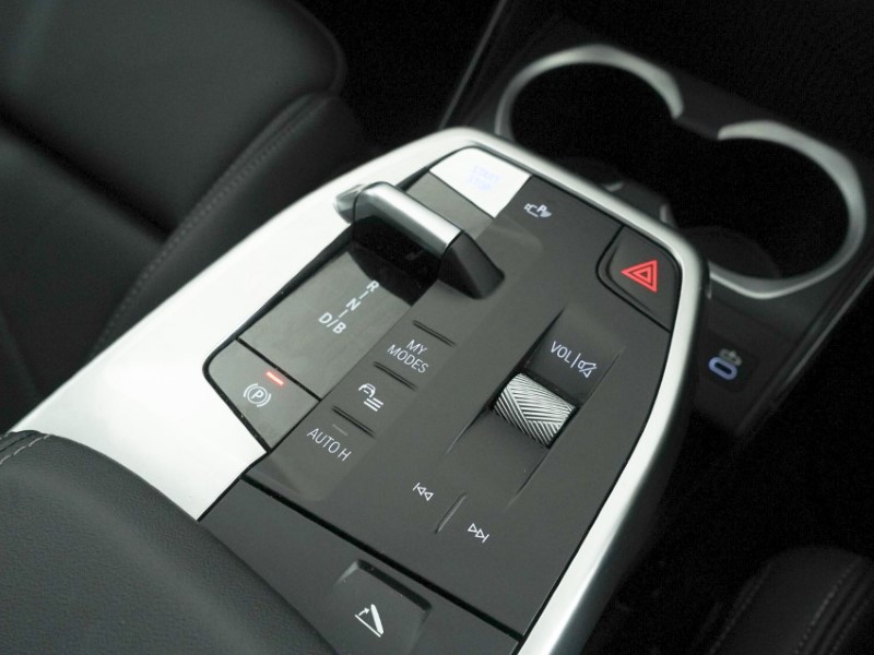 2025 (25) BMW iX1 230kW xDrive30 M Sport 65kWh 5dr Auto 5277725