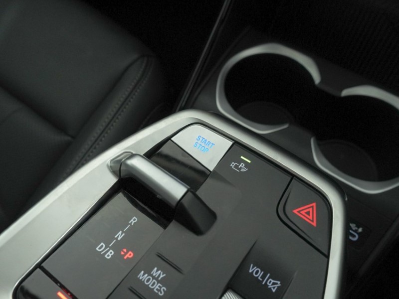 2024 (24) BMW iX1 150kW eDrive20 xLine 65kWh 5dr Auto 5271270