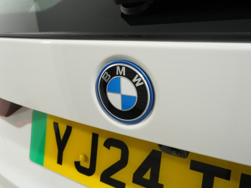 2024 (24) BMW iX1 150kW eDrive20 xLine 65kWh 5dr Auto 5271301