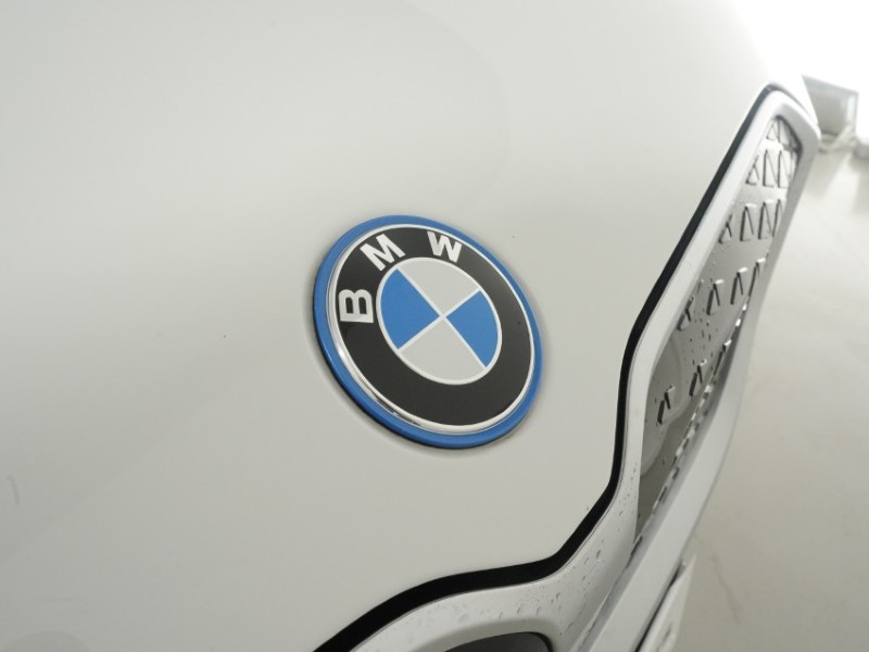 2024 (24) BMW iX1 150kW eDrive20 xLine 65kWh 5dr Auto 5271288