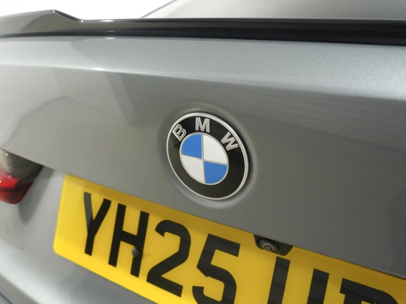 2025 (25) BMW M3 xDrive 530 Competition M 4dr Step Auto 5318079