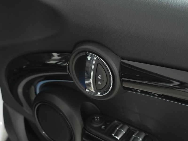 2023 (23) MINI HATCHBACK 1.5 Cooper Classic 5dr 5259650