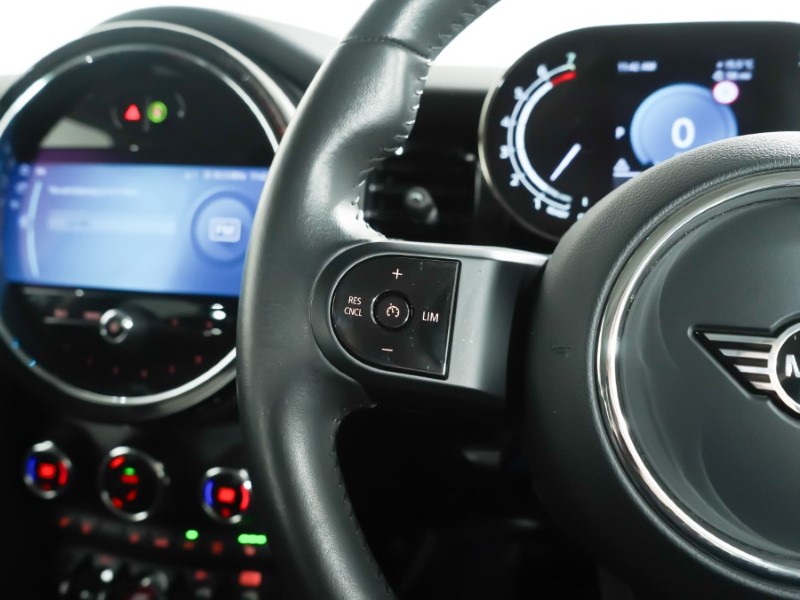 2023 (23) MINI HATCHBACK 1.5 Cooper Classic 5dr 5259652