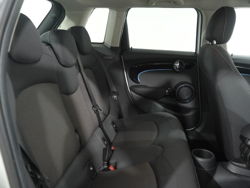 2023 (23) MINI HATCHBACK 1.5 Cooper Classic 5dr 5259643