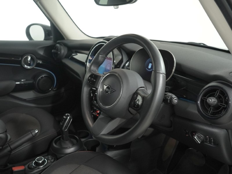 2023 (23) MINI HATCHBACK 1.5 Cooper Classic 5dr 5259647