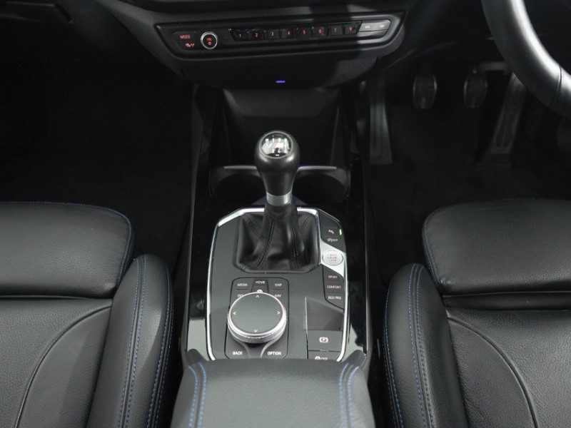 2020 (20) BMW 2 SERIES 218i M Sport 4dr 5278638