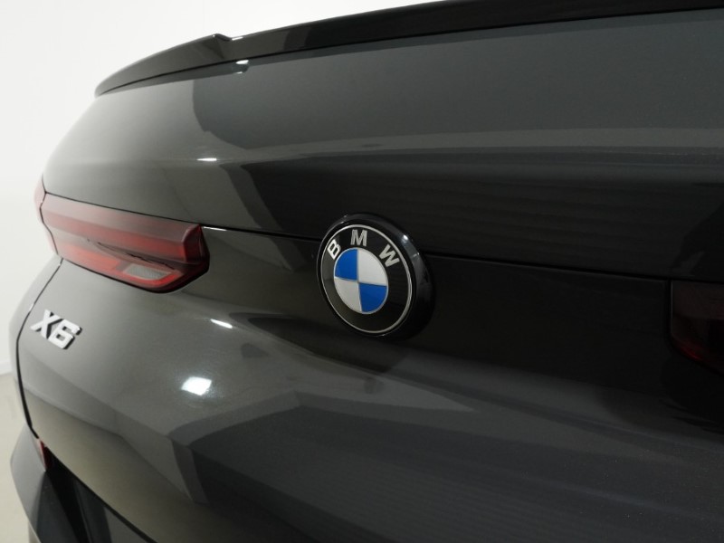 2022 (72) BMW X6 xDrive30d MHT M Sport 5dr Step Auto 5264524