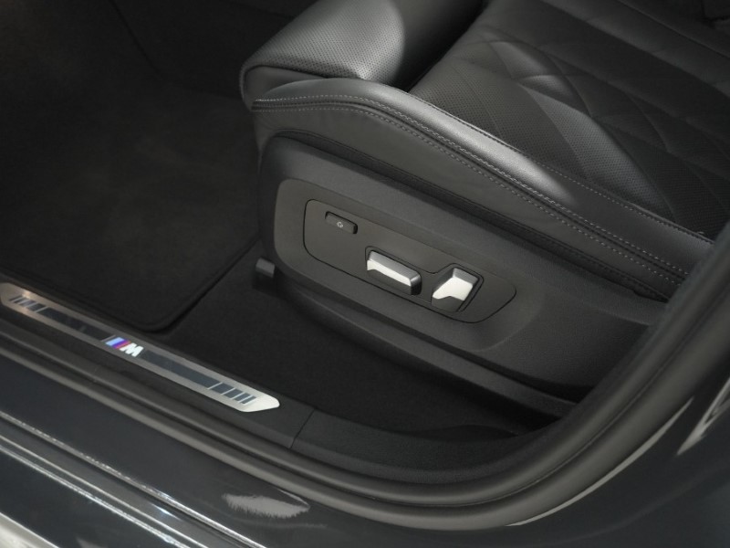 2022 (72) BMW X6 xDrive30d MHT M Sport 5dr Step Auto 5264531
