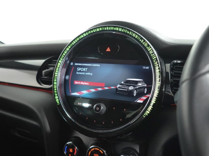 2021 (21) MINI HATCHBACK 1.5 Cooper Sport 5dr 5273295