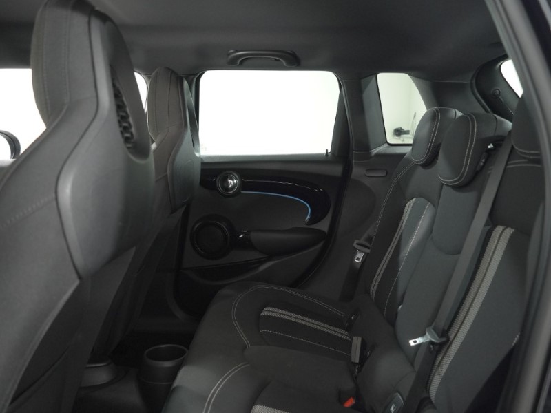 2021 (21) MINI HATCHBACK 1.5 Cooper Sport 5dr 5273271