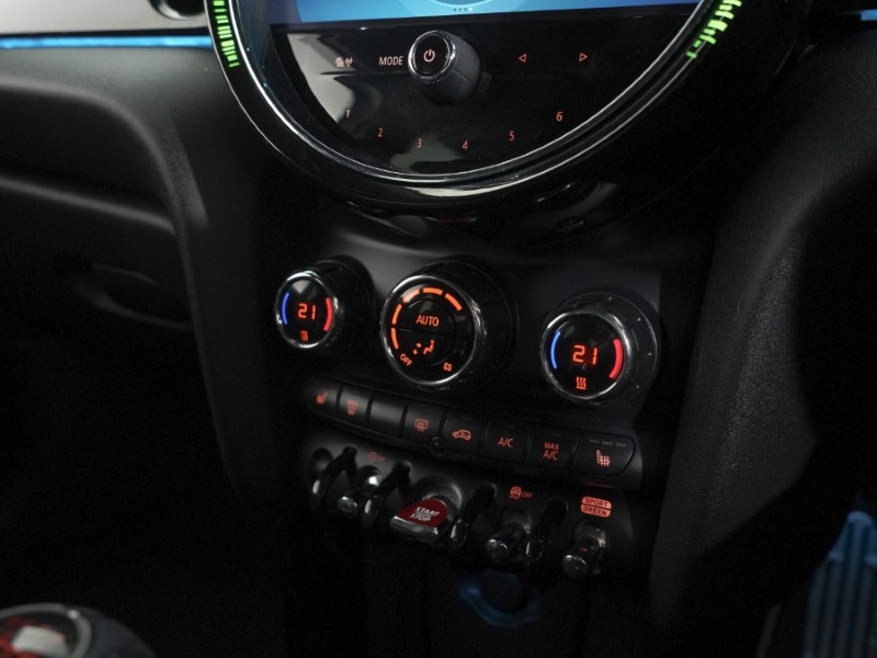 2021 (21) MINI HATCHBACK 1.5 Cooper Sport 5dr 5273291