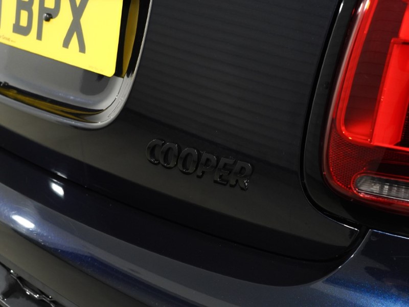 2021 (21) MINI HATCHBACK 1.5 Cooper Sport 5dr 5273264