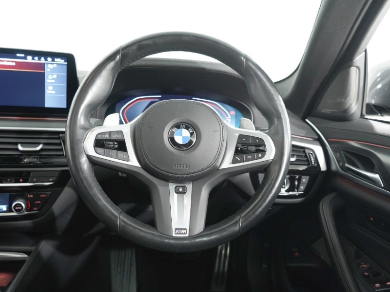 2022 (72) BMW 5 SERIES 520d MHT M Sport 5dr Step Auto 5266977