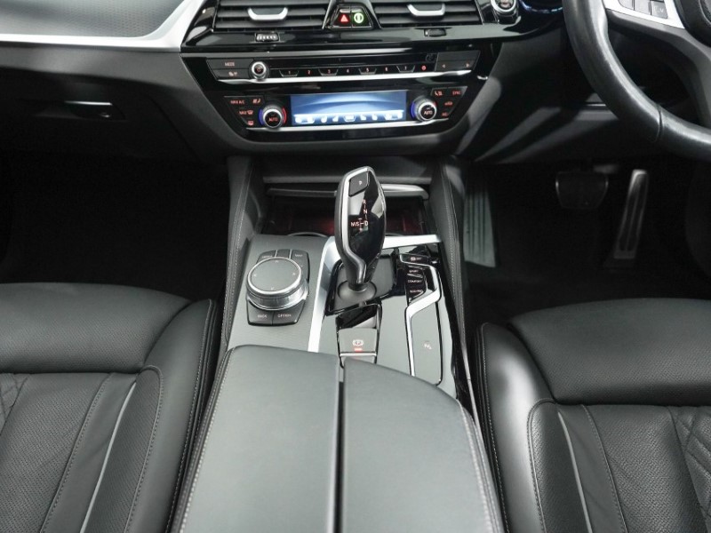 2022 (72) BMW 5 SERIES 520d MHT M Sport 5dr Step Auto 5266976