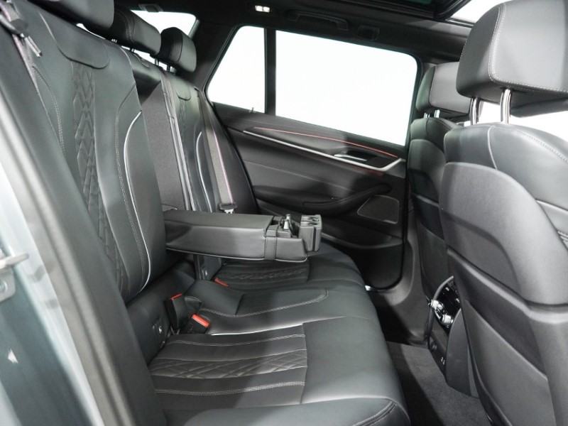 2022 (72) BMW 5 SERIES 520d MHT M Sport 5dr Step Auto 5267017