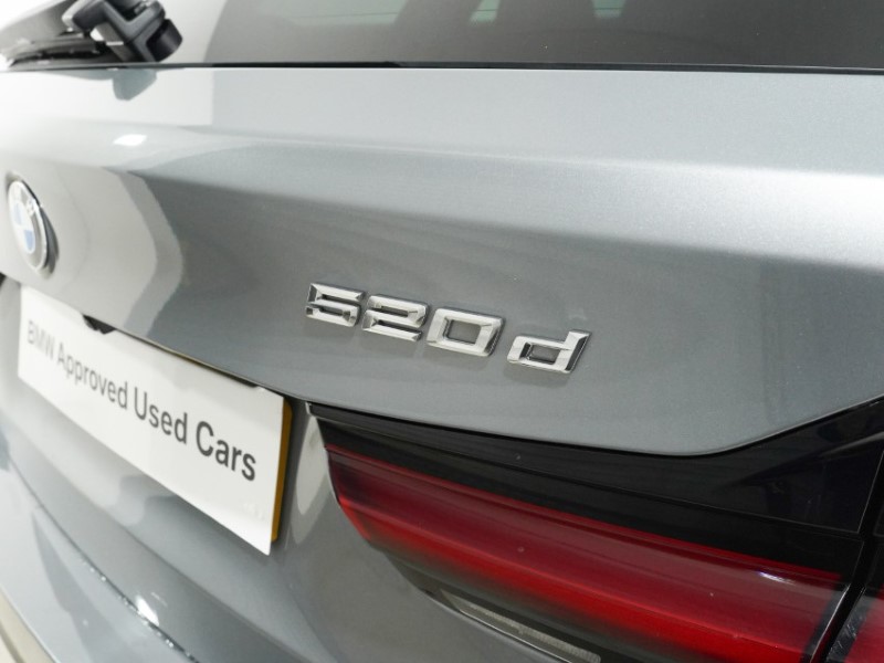 2022 (72) BMW 5 SERIES 520d MHT M Sport 5dr Step Auto 5266967