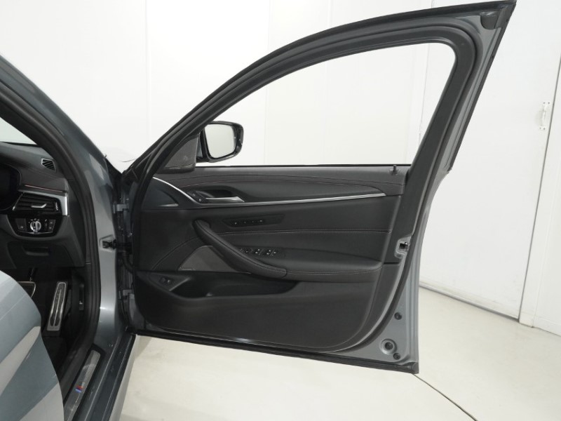 2022 (72) BMW 5 SERIES 520d MHT M Sport 5dr Step Auto 5266985