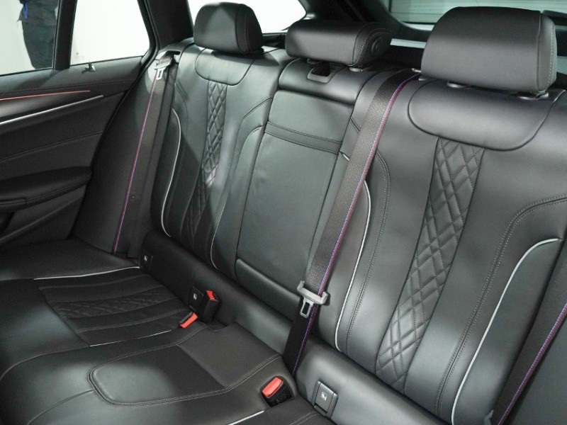 2022 (72) BMW 5 SERIES 520d MHT M Sport 5dr Step Auto 5266972