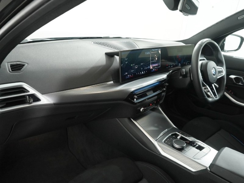 2025 (75) BMW 3 SERIES 320i M Sport 5dr Step Auto 5269709