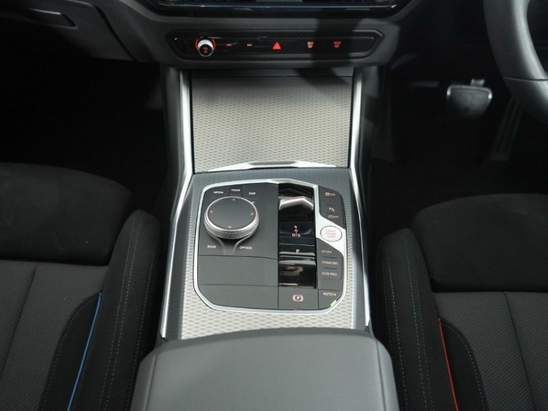 2025 (75) BMW 3 SERIES 320i M Sport 5dr Step Auto 5269704