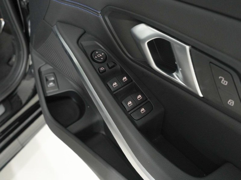 2025 (75) BMW 3 SERIES 320i M Sport 5dr Step Auto 5269694