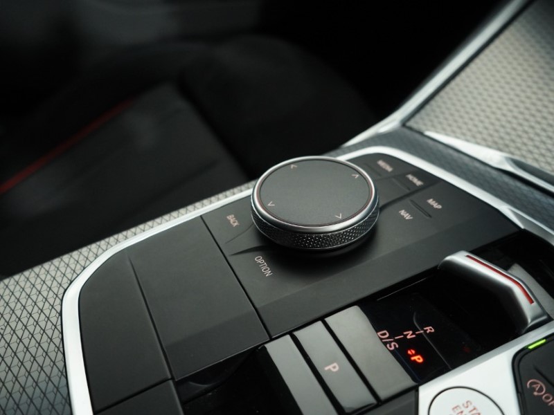 2025 (75) BMW 3 SERIES 320i M Sport 5dr Step Auto 5269677