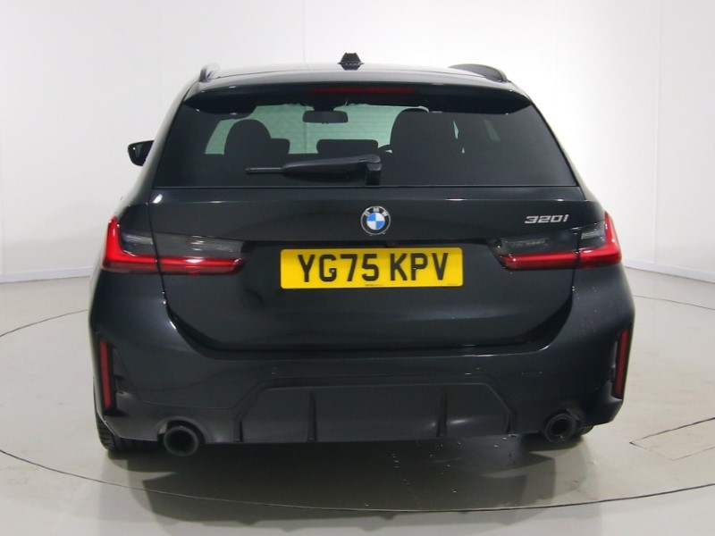 2025 (75) BMW 3 SERIES 320i M Sport 5dr Step Auto 5269672