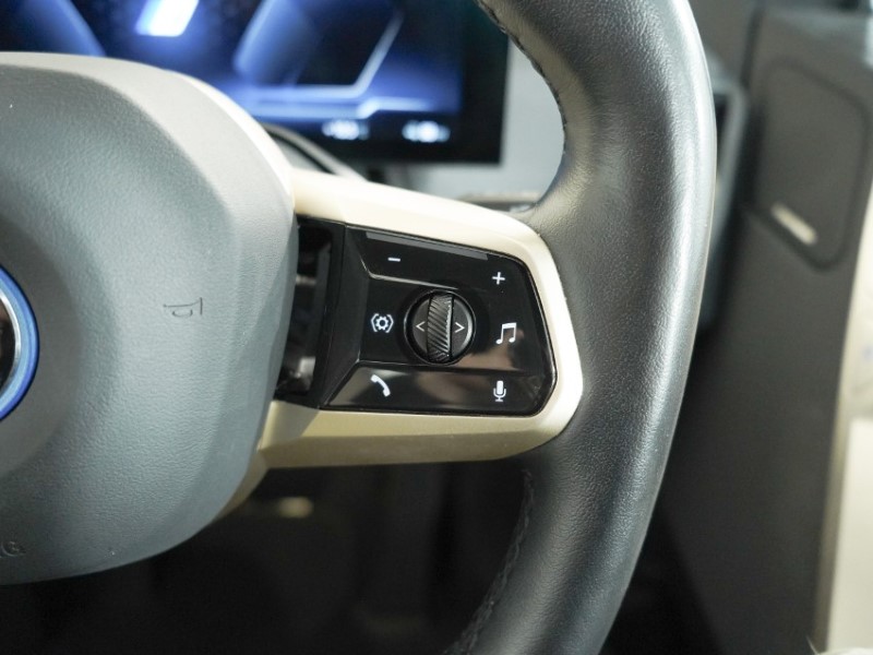 2023 (23) BMW iX 240kW xDrive40 M Sport 76.6kWh 5dr Auto 5298699