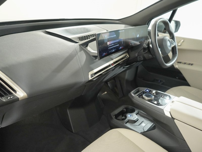 2023 (23) BMW iX 240kW xDrive40 M Sport 76.6kWh 5dr Auto 5298676