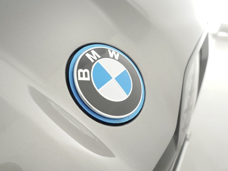 2023 (23) BMW iX 240kW xDrive40 M Sport 76.6kWh 5dr Auto 5298686