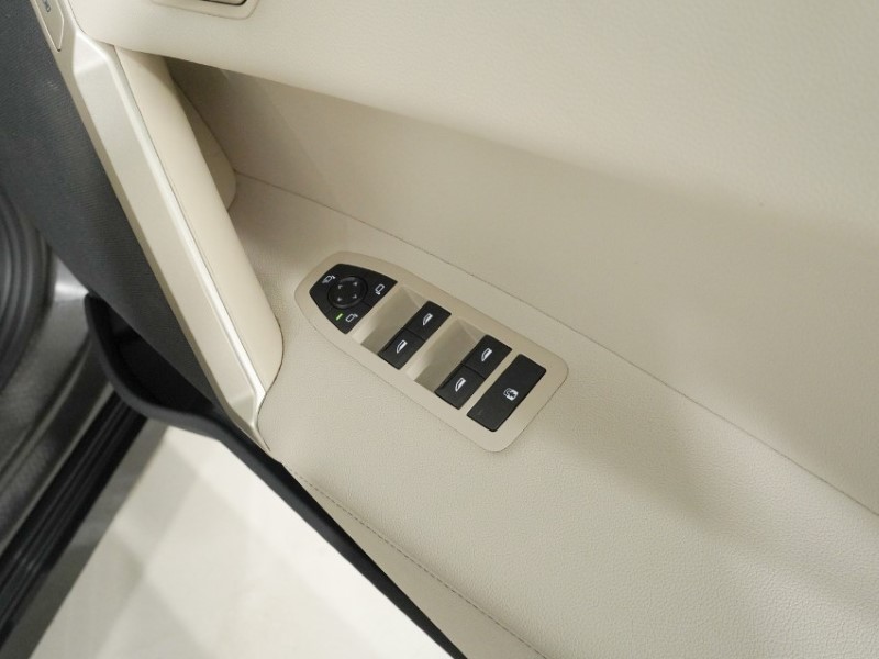 2023 (23) BMW iX 240kW xDrive40 M Sport 76.6kWh 5dr Auto 5298692