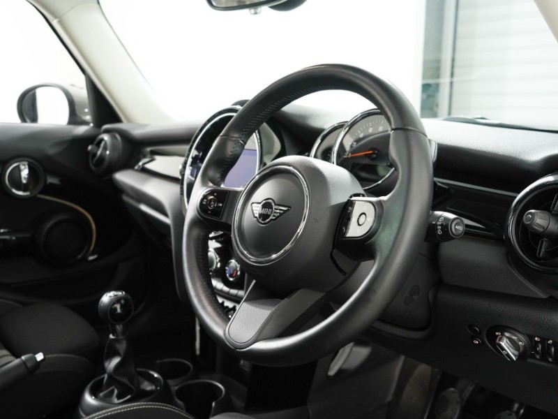 2021 (71) MINI HATCHBACK 2.0 Cooper S Classic 5dr 5289066