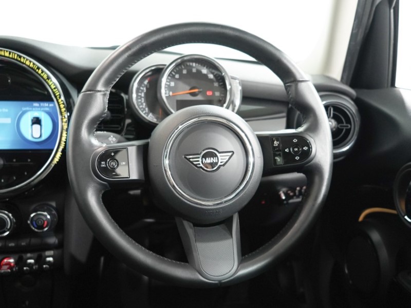 2021 (71) MINI HATCHBACK 2.0 Cooper S Classic 5dr 5289034