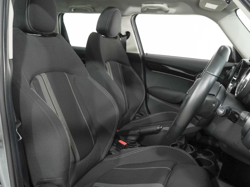 2021 (71) MINI HATCHBACK 2.0 Cooper S Classic 5dr 5289039