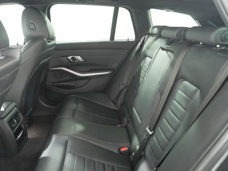 2022 (22) BMW 3 SERIES 320d MHT M Sport 5dr Step Auto 5306373