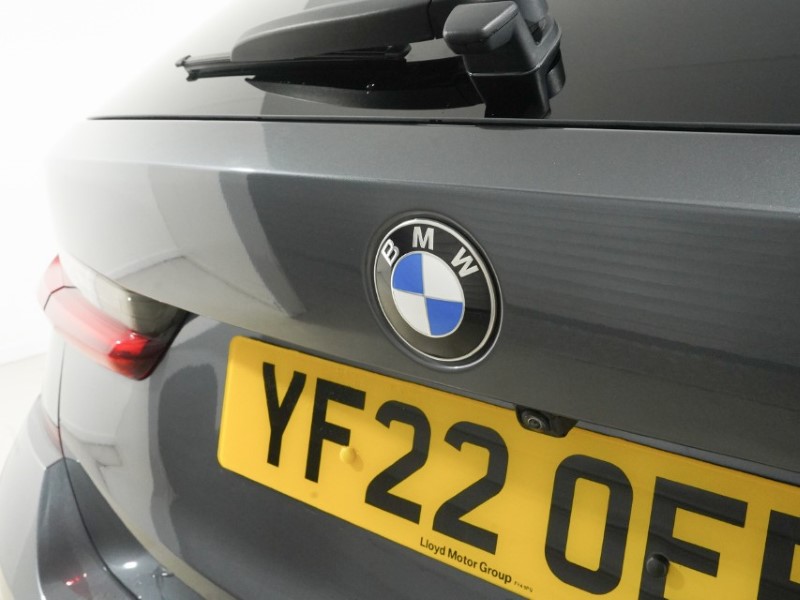 2022 (22) BMW 3 SERIES 320d MHT M Sport 5dr Step Auto 5306348