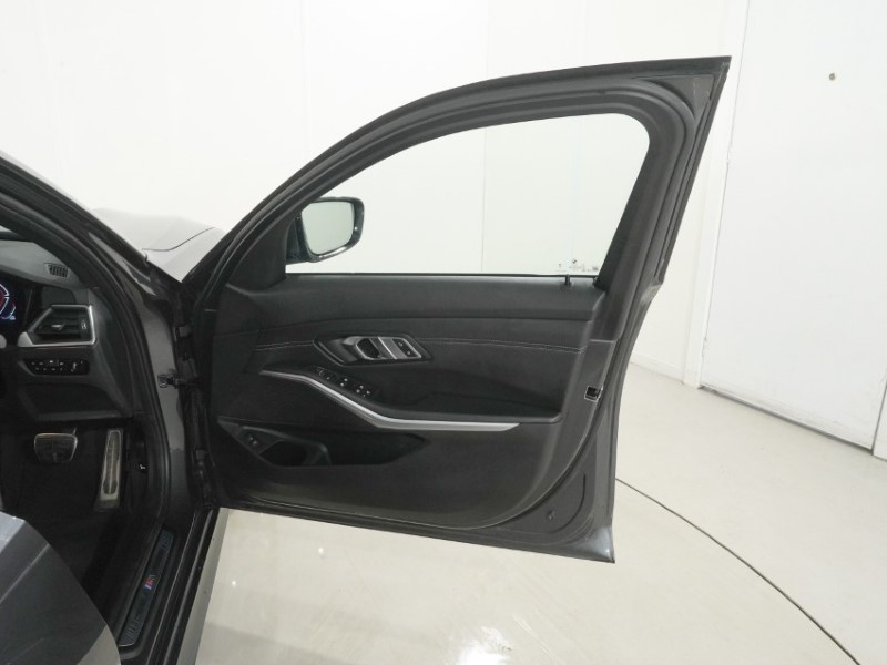 2022 (22) BMW 3 SERIES 320d MHT M Sport 5dr Step Auto 5306365