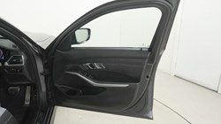 2022 (22) BMW 3 SERIES 320d MHT M Sport 5dr Step Auto 5306365