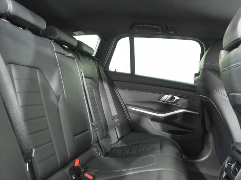 2022 (22) BMW 3 SERIES 320d MHT M Sport 5dr Step Auto 5306372