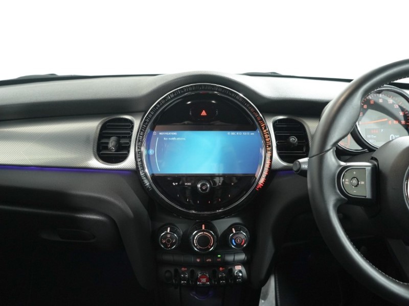 2022 (71) MINI HATCHBACK 1.5 Cooper Exclusive 5dr Auto 5294359